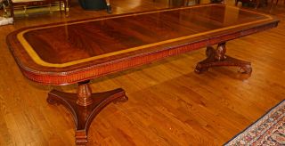 Exceptional Flame Mahogany Dining Table With 2 Leaves 124 " X 45 "