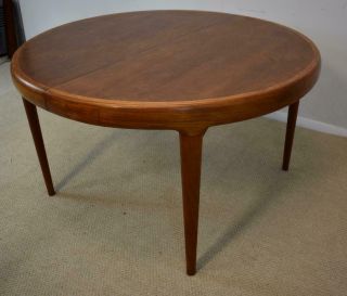 Kofod Larsen Style Round Teak Dining Table with 2 Leaves 2