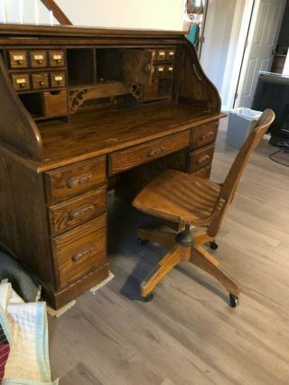 Vintage Lighted Oak Roll Top Desk 7 Drawers Cubbies Lock File Secret & Chair
