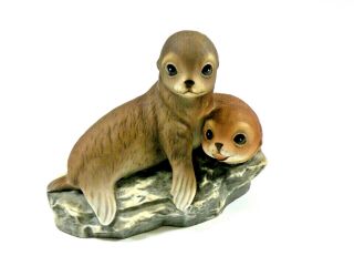 Vintage 1981 HOMCO Masterpiece Porcelain Figurine Two Baby Seals 3