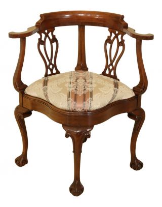 L31855ec: Southwood Ball & Claw Mahogany Chippendale Corner Chair