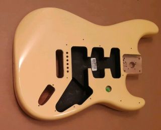 Fender Deluxe Roadhouse Strat Guitar Body Active Stratocaster Vintage White 9v
