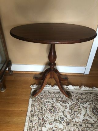 Vintage Wood (mahog?) 23.  5” Tall Oval Side Table Claw Brass Ft Duncan Phyfe Style