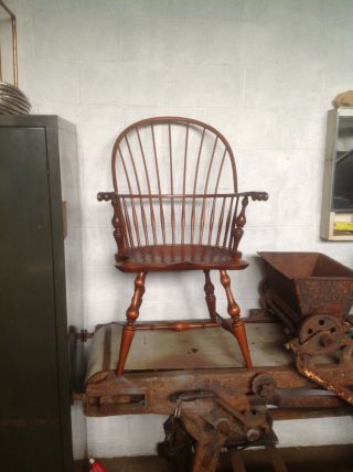 Vintage American D R Dimes Bow Back Windsor Chair Fantastic