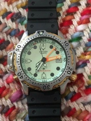 Vintage Citizen Aqualand Diver Promaster 5861 - F80057 Divers 200m Analog Watch