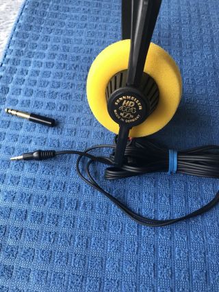 Vintage Sennheiser HD 414 Headphones - Black/Yellow 2