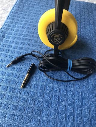 Vintage Sennheiser HD 414 Headphones - Black/Yellow 3