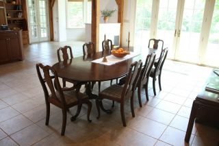 Henkel Harris Double Pedastal Mahogany Dining Table W/ 8 Chairs,  4 Leaves,  Pads