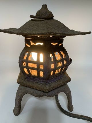 Japanese Pagoda Garden Electric Lantern Vintage Cast Iron Read Read Read