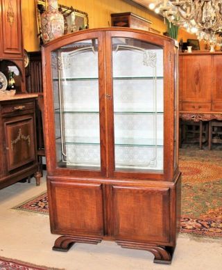 English Oak Wood Art Deco 2 Door Display Cabinet With 3 Glass Shelves & Key