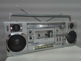 Vintage Radio - Cassette Player/recorder Sanyo M7900k.  From 1980