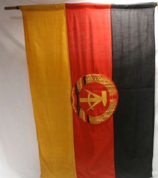 Vintage Orig East German National Peoples Army Nva Parade Vehicle Flag W/ Staff
