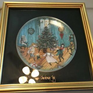 Framed P Pat Buckley Moss Bavaria Germany Porcelain Plate " Christmas Joy " 1988