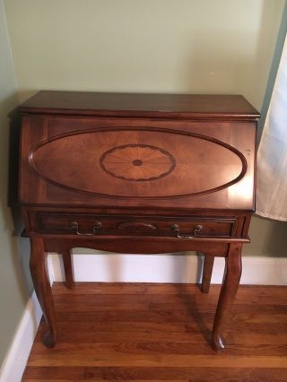 William And Mary Desk