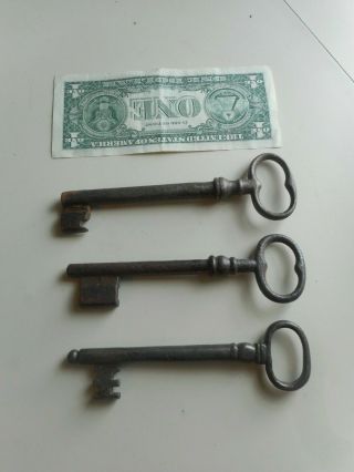 Three Large 18th Or Early 19th Century Chest Skeleton Keys