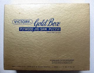 Vintage Victory Gold Box Wooden Jigsaw Puzzle - Off To The Chase