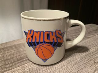 Vintage Ny Knicks White Coffee Mug With Gold Emblem
