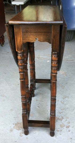 Antique Paine Furniture Co. ,  Boston Drop Leaf Gate Leg End Side Table 2