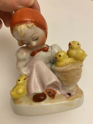 Vtg Made In Occupied Japan Little Girl With Chickens Figurine