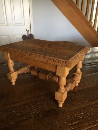 Vintage Oak Carved Turned Small Foot Stool Shop Display Rustic Country Farmhouse