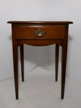 Vintage Young Hinkle Cherry House Wood End Table Nightstand Dovetailed Drawer 2