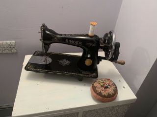 Vinatge Singer Sewing Machine 15k 80 Born 1940