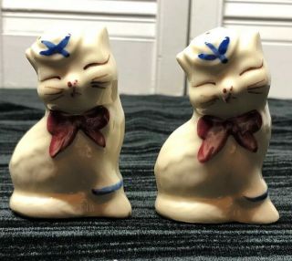 Vintage Shawnee Puss N’ Boots Cat Kitten Salt Pepper Shakers