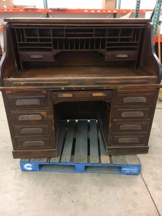 Old Roll Top Desk In