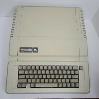 Apple IIe Computer W/ Disk II Floppy Disk Drive 128K RAM Vintage A2S2064 2