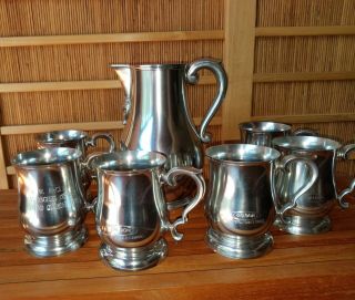 Stieff Colonial Williamsburg Large Pewter Pitcher And Six Tankards Set - Vintage