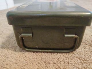 VINTAGE WWII US ARMY MEDICAL DEPARTMENT JEEP FIRST AID KIT METAL BOX 2