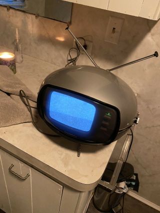 Vintage Old 1971 Panasonic Orbitel Tr - 005 Space Age Helmet Transistor Tv