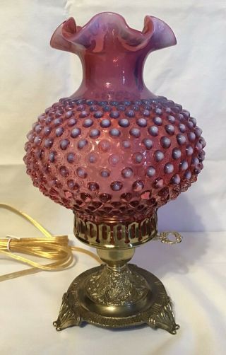Vintage Fenton Art Glass Cranberry Opalescent Hobnail Boudoir Lamp S3
