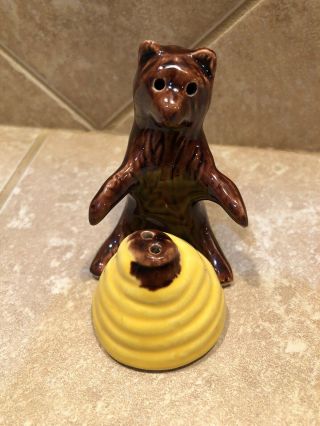Treasure Craft Bear And Bee Hive Salt And Pepper Shakers