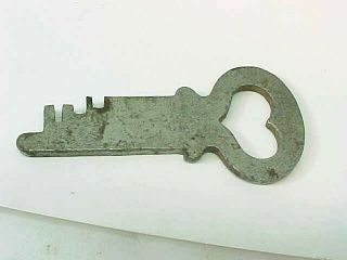Antique Heart Shaped Eagle Lock Co.  22 U6 Steamer Trunk Chest Key 22U6 3