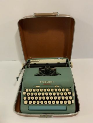 Vintage Smith - Corona Portable Electric Typewriter Series 5te