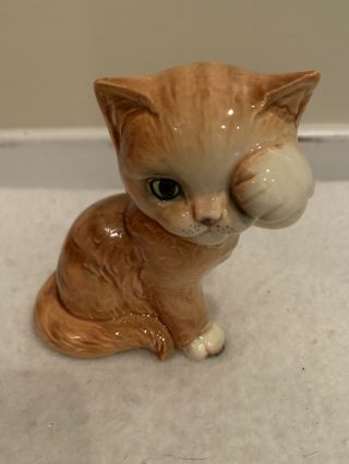 Vintage & Rare Goebel Orange Tabby Cat Porcelain Figurine One Eye Covered 31028