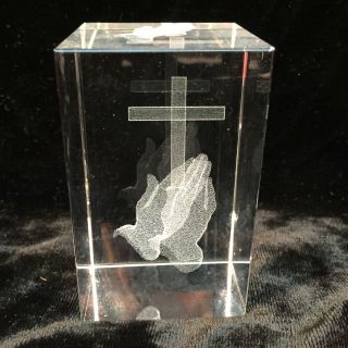 Laser Etched 3d Paperweight Cube Praying Hands & Cross