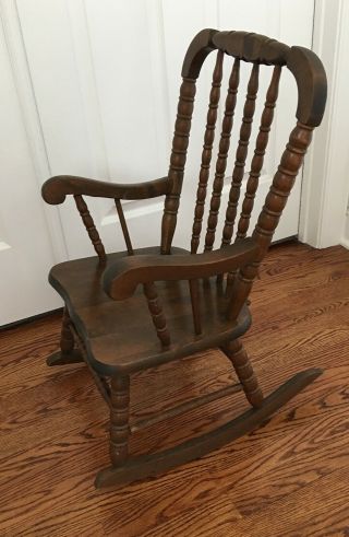 VINTAGE CHILD ' S SOLID WOOD ROCKING CHAIR 2