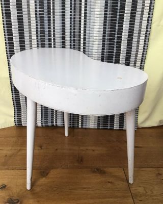 Vintage Kidney Shaped Side End Table Stool Atomic Tapered Legs White Mid Century