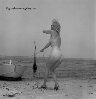 Bunny Yeager 50s Camera Negative Nude Seafarer Maria Stinger Blonde Bombshell