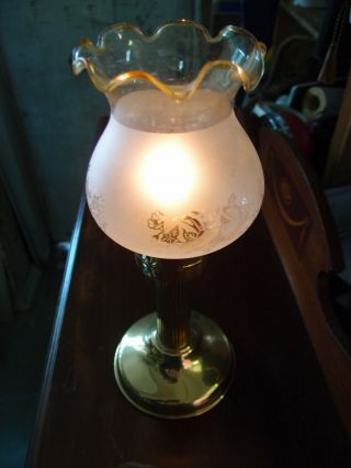 VINTAGE BRASS CANDLE LANTERN TABLE LAMP WITH GLASS SHADE 3
