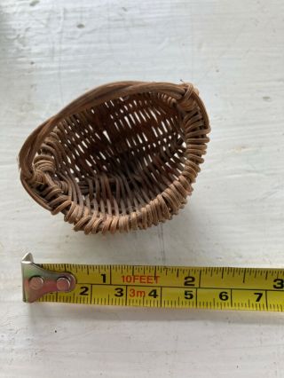 Miniature Basket - God 