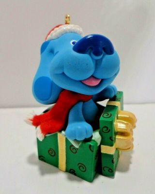 Blues Clues Surprise Package Hallmark Ornament Year 2000 Blue Dog in Santa Hat 3