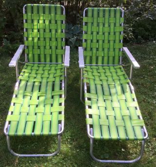 Pair Vintage Matching Green Folding Aluminum Chaise Lounge Lawn Pool Reclining