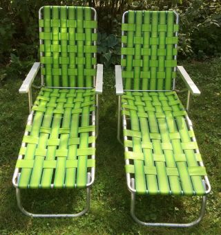 Pair Vintage Matching Green Folding Aluminum Chaise Lounge Lawn Pool Reclining 2
