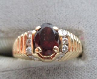 Vintage 14k Yellow Gold Garnet & Diamond Ring 4.  9 Grams Size 6.  25