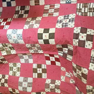 Antique Quilt Done In The Great Colors And Is Light Weight