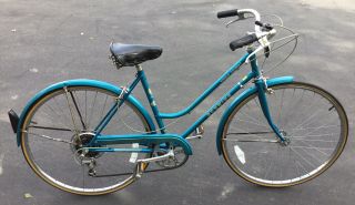 Vintage Schwinn World Tourist Womens Bicycle Blue 5 Speed 19.  5” Frame