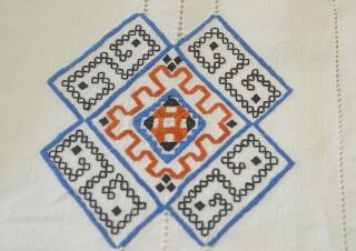 Antique Arts & Crafts Hand Embroidered Linen Tablecloth & 12 Napkins Vv577